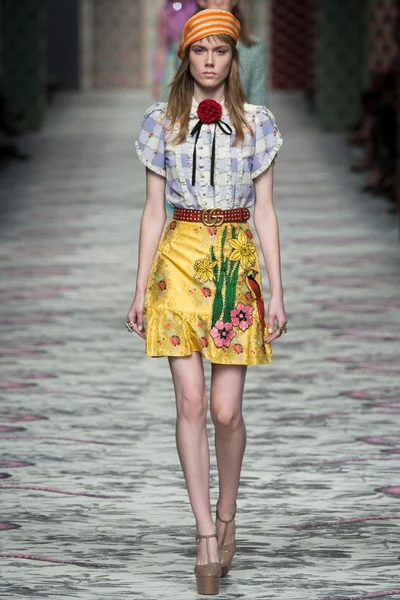 Look 55